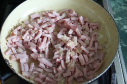 Картофельные колбаски с ветчиной