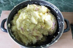 Картофельные колбаски с ветчиной