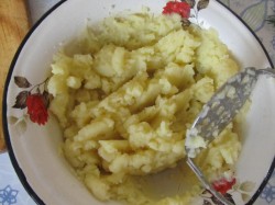 Картофельные котлеты с фаршем, сыром