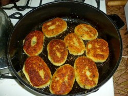 Картофельные котлеты с грибами