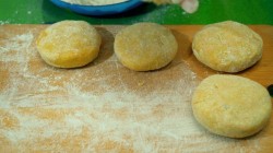 название картинки Картофельные котлеты с овощами и лимонным соком