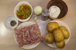 название картинки Картофельные лодочки в духовке с начинкой фаршем