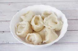 Картофельные пельмени с картошкой и салом