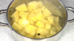 название картинки Картофельные тарталетки с грибами салат