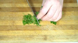 название картинки Картофельные тарталетки с грибами салат