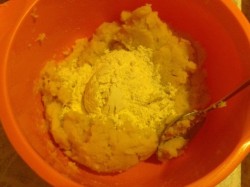 Картофельные зразы с сайрой