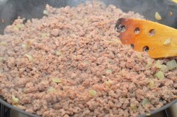 Картофельные зразы с фаршем - шаг 3 Картофельные зразы с фаршем - шаг 3