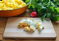 название картинки Картофельный салат с редисом