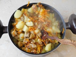 Картофельный соус с мясом