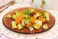 Картошка капуста морковь лук рагу