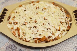 Картошка по французски с грибами лисичками в духовке