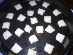 Картошка с ананасами в духовке с грибами и курицей