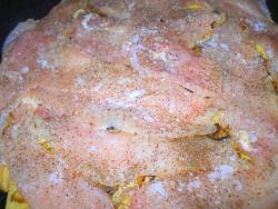 Картошка с ананасами в духовке с грибами и курицей