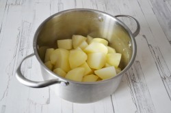 название картинки Картошка с кефиром на сковороде