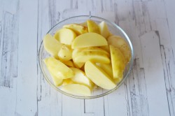 Картошка с копчеными ребрышками