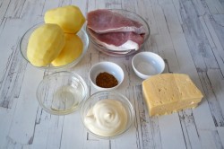 Картошка слоями с мясом в духовке запеченная - шаг 1 Картошка слоями с мясом в духовке запеченная - шаг 1