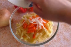 название картинки Картошка с мясом в микроволновке