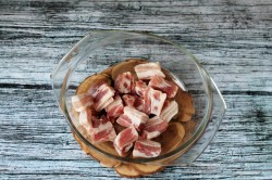 Тушеная картошка с мясом в сметане