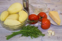 название картинки Картошка с помидорами и сыром в духовке