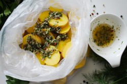 название картинки Картошка с салом на шампурах на мангале