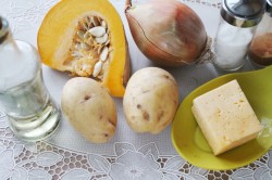 название картинки Картошка с тыквой в духовке запеченная