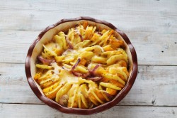 название картинки Картошка с тыквой в духовке запеченная