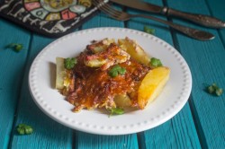 Картошка с ветчиной и сыром в духовке