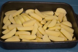 Картошка с ветчиной и сыром в духовке