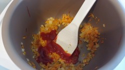 название картинки Картошка тушеная с капустой в мультиварке