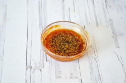 Картошка в рукаве с чесноком и розмарином