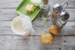 название картинки Картошка в сметане на сковороде