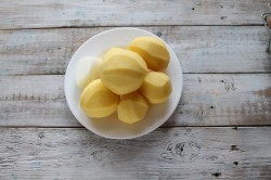 название картинки Картошка в сметане на сковороде