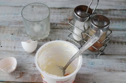 Картошка в сметане с сыром в духовке