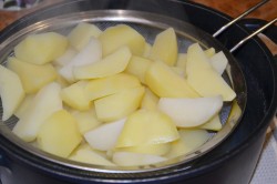 название картинки Картошка запеченная с ароматными травами