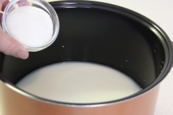 Рисовая каша на воде и молоке в мультиварке