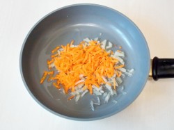 Рис с тушенкой - шаг 3 Рис с тушенкой - шаг 3