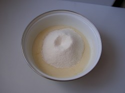 Кекс ореховый на сметане и кефире - шаг 6 Кекс ореховый на сметане и кефире - шаг 6