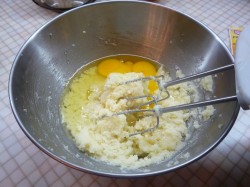 Кекс с грушей большой