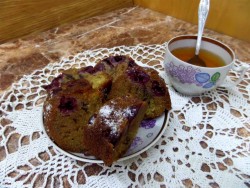 название картинки Кекс с замороженной вишней на простокваше