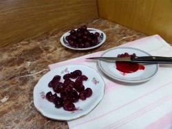 название картинки Кекс с замороженной вишней на простокваше