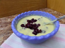 название картинки Кекс с замороженной вишней на простокваше