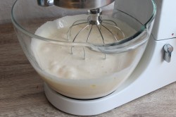 название картинки Банановый кекс с шоколадом орехами яблоками