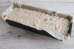 название картинки Банановый кекс с шоколадом орехами яблоками