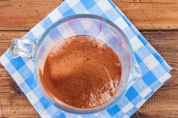 Кекс в стакане в микроволновке - шаг 1