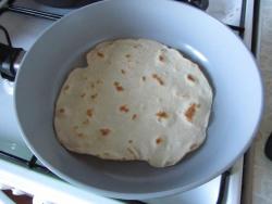 Мексиканская кесадилья с курицей и сыром