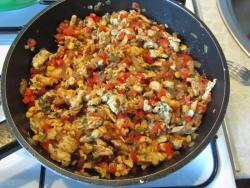 Мексиканская кесадилья с курицей и сыром