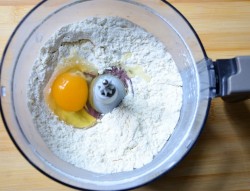 Киш со шпинатом и сыром