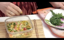 омлет с сыром и помидорами в микроволновке аля Киш - шаг 4 омлет с сыром и помидорами в микроволновке аля Киш - шаг 4