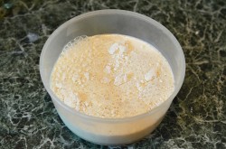 Кислые оладьи на дрожжах пышные