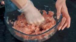 Классические беляши с сочной мясной начинкой - шаг 19